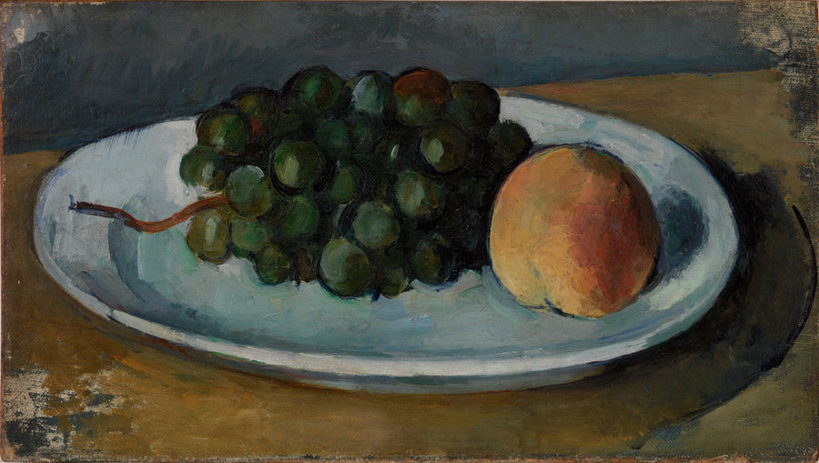 Racimo de uvas y melocotón en un plato - Paul Cézanne