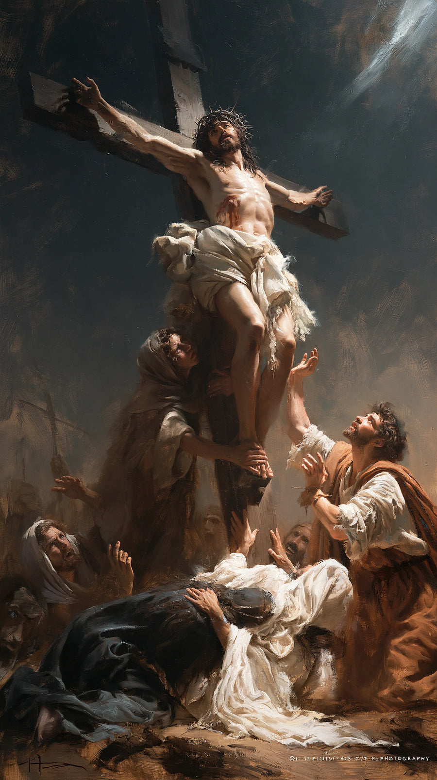 Crucifixion verticale dramatique avec figures vêtues de blanc