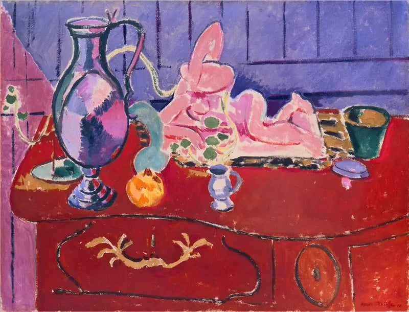Estatuilla y jarra rosas sobre una cómoda roja - Henri Matisse
